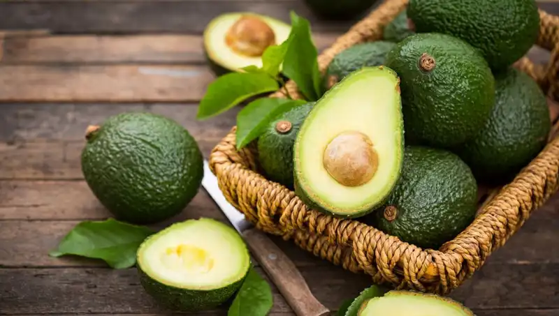 Avokado: Sağlıklı bir besin mi, yoksa zararları mı var?