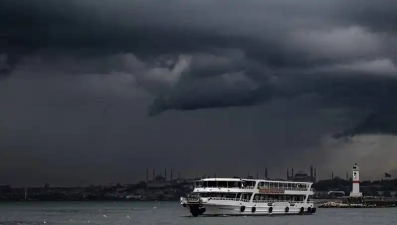 İstanbul'da Beklenen Sağanak Yağışlar: Hava Durumu Son Gelişmeleri