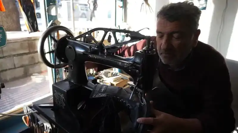 Mesleği Babasından Öğrenen Usta, Tüketim Kültürüne Karşı Direniyor!