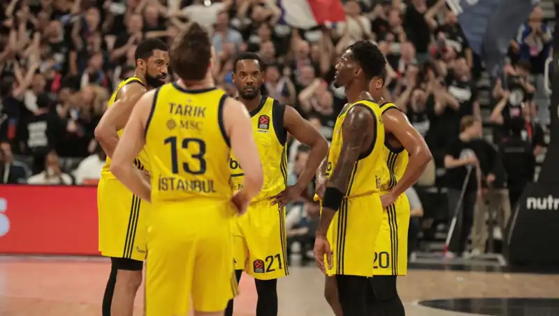 Fenerbahçe, Panathinaikos'u Geçerek Final Hedefine Ulaşmayı Amaçlıyor