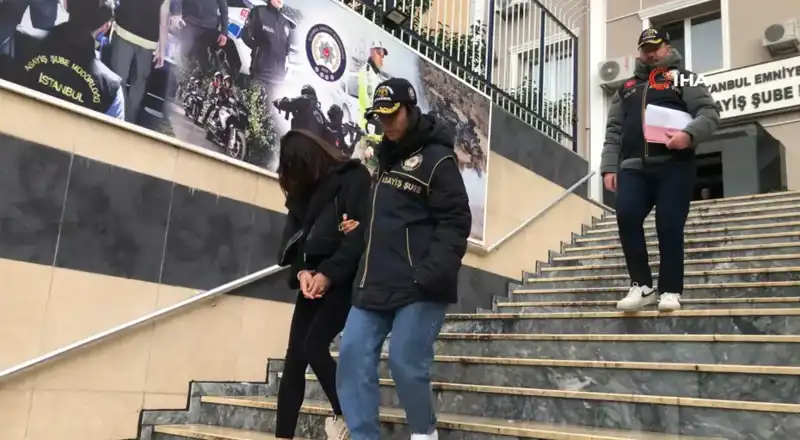 Hırsızlıkta Çocuğunu Kullanan Anne, Suç Geçmişiyle Şoke Ediyor!