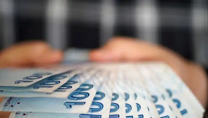 Emeklilere Özel Promosyon Kampanyaları: Temmuz 2025’te Hangi Bankalar Ne Kadar Veriyor?