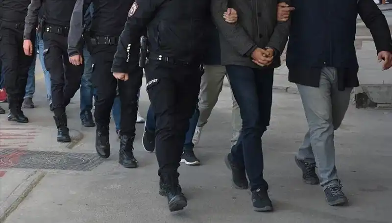 Türkiye'de FETÖ Operasyonu: 5 İlde 10 Şüpheli Gözaltına Alındı