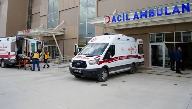 Erzincan’da Feci Kaza: Hayatını Kaybeden Bir Kişi, Üç Yaralı