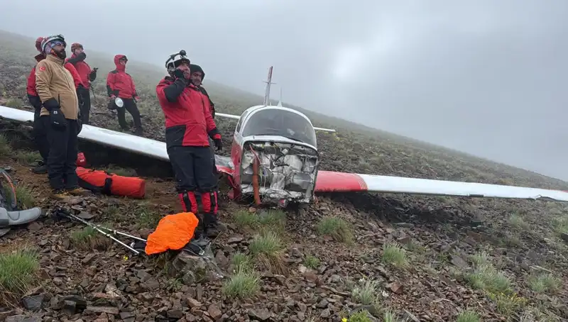Türk Pilotun Kullandığı Uçak Düştü: Korkunç Kaza ve Kurtuluş Hikayesi