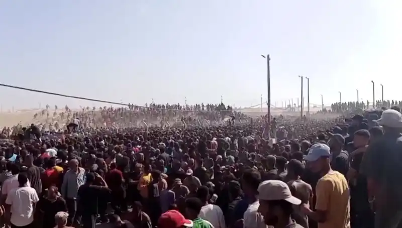Filistin’de İnsani Yardım Çabalarına Yönelik İsrail Saldırısı: 30 Can Kaybı!