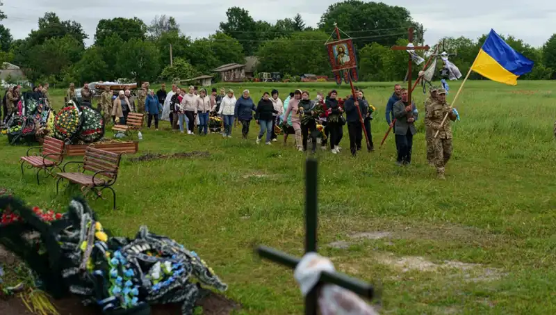 Ukrayna'daki Savaşta İngiliz Askerinin Hayatını Kaybetmesi: Şok Edici Detaylar