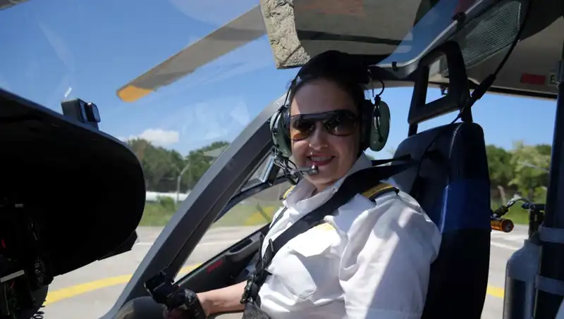 Türkiye'nin Tek Kadın Ambulans Helikopter Pilotunun İlginç Hikayesi