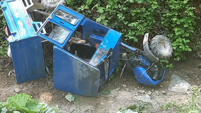 Pat Pat Araç Kontrolden Çıktı: Dereye Devrilince Yaralılar Ortaya Çıktı!