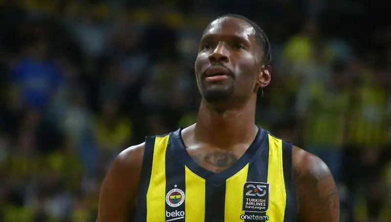 Nigel Hayes-Davis, Yeni Takımıyla Büyüleyici Bir Başlangıç Yapıyor