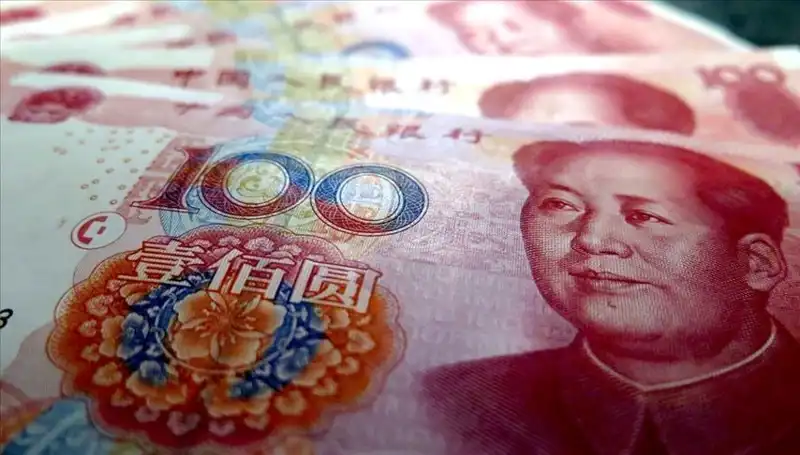 Yuan'ın Değeri Düşerken Ekonomik Tehlikeler Artıyor: Sebepler Neler?