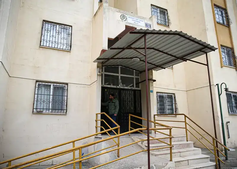 Asansörde Yüzlerce Binayı Şaşkına Çeviren Hırsızlık Olayı Ortaya Çıktı