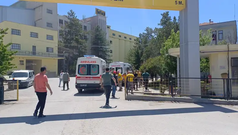 Çorum'da Un Fabrikasında Meydana Gelen Patlama: 10 Yaralı Durumu Ciddi!