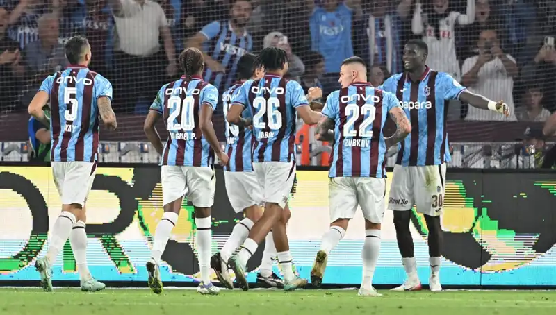 Trabzonspor, Kocaelispor'u Mağlup Etti: Maçtan Notlar ve Canlı Anlatım