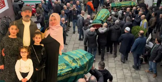Rize, Strasbourg'da Hayatını Kaybeden Kız Kardeşlere Son Görevini Yerine Getirdi