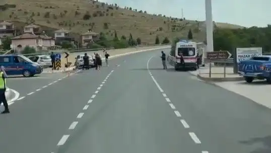Elazığ'da İki Otomobil Çarpıştı: Yaralıların Durumu Ciddi Mi?
