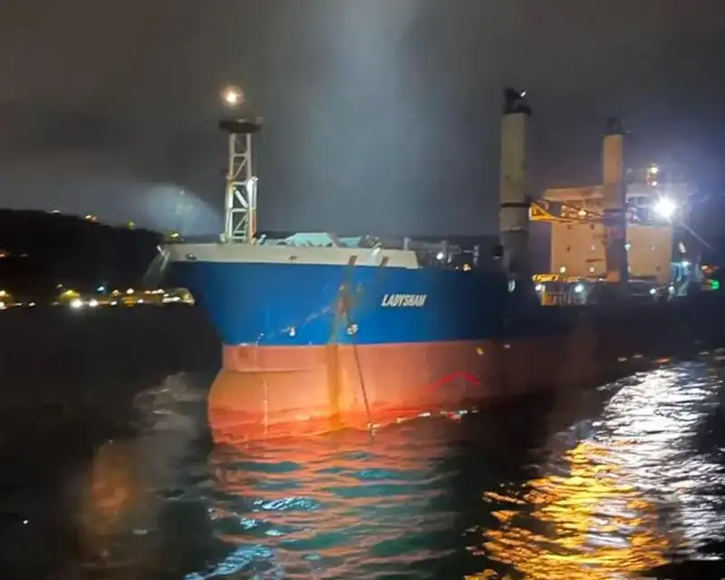 İstanbul Boğazı’nda Kuru Yük Gemisi Arızası, Gemiciler Hayati Tehlike Yaşadı!