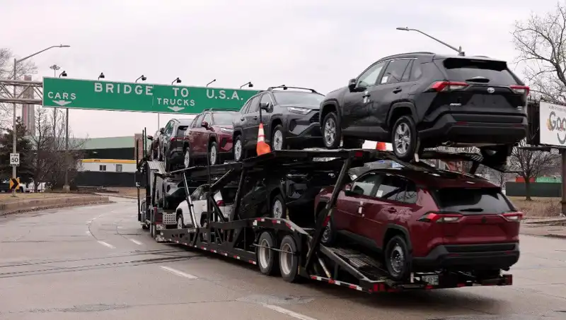 Toyota'nın ABD Pazarı için Hibrit Araç Stratejisinde Çığır Açan Karar