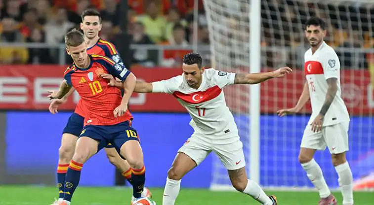 İspanya - Türkiye Maçı: Göz Dolduran Beraberlik ve Futbolseverleri İkna Eden Anlar