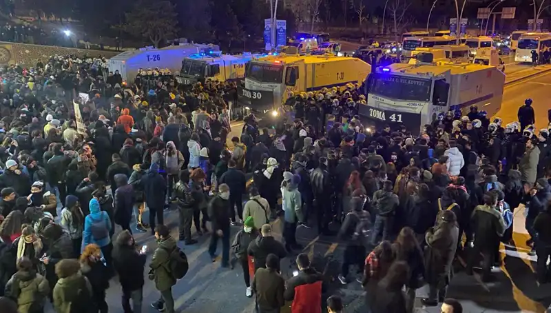 İstanbul ve Ankara'da İmamoğlu Eylemi: Öğrencilerin Diploma İptali Protestosu