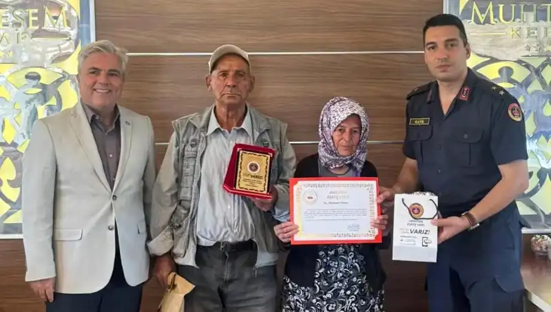 Tek Eviyle Jandarmaya Yürekten Destek Veren Aile Hikayesi