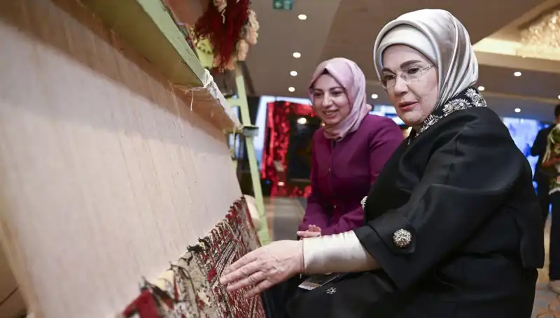 Emine Erdoğan’ın Eşsiz Halısı Açık Artırmada Satıldı: Gelir Depremzedelere Bağışlanıyor